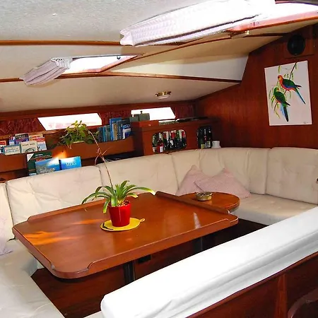 Bateau D'hôtes Fisaloey Bateau-hôtel